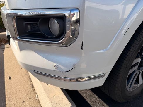 Used 2016 Toyota 4Runner Limited image 3