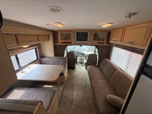 Used 2006 Ford E-450 and Econoline 450 RWD image 19