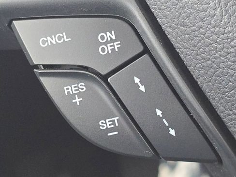 Used 2020 Ford Fusion SE image 30