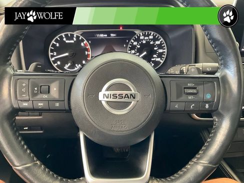 Used 2021 Nissan Rogue SL AWD/4WD image 11