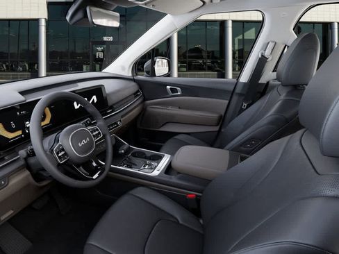 New 2026 Kia Carnival EX image 17