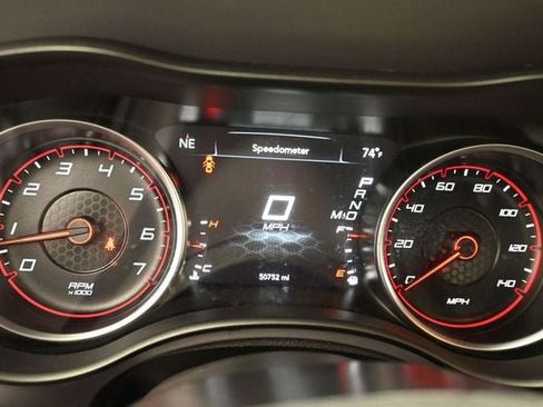 Used 2023 Dodge Charger SXT RWD image 20