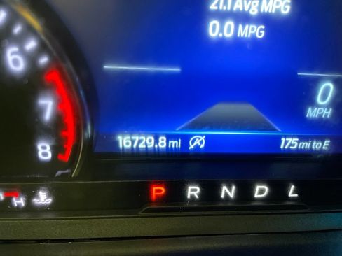 Used 2023 Ford Explorer XLT RWD image 13