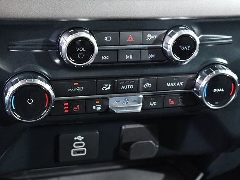 New 2026 Ford F150 XLT w/ Equipment Group 302A MID image 31