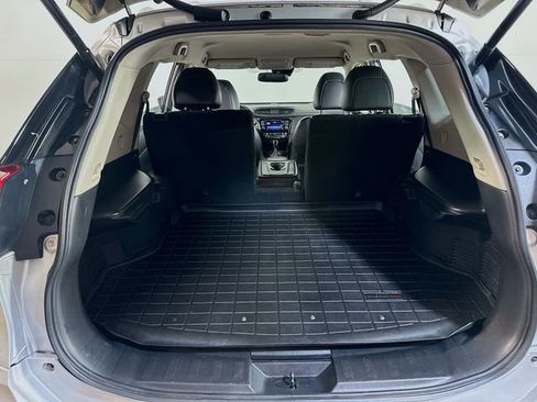 Used 2018 Nissan Rogue SL image 8