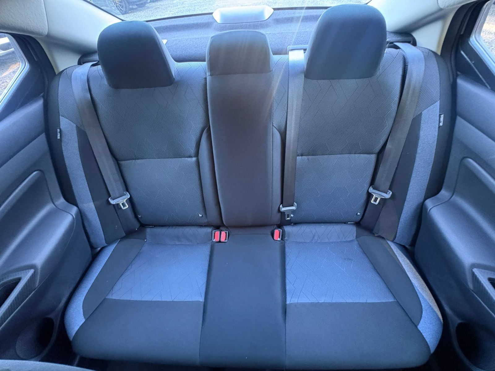 Used 2025 Nissan Versa SV FWD image 34