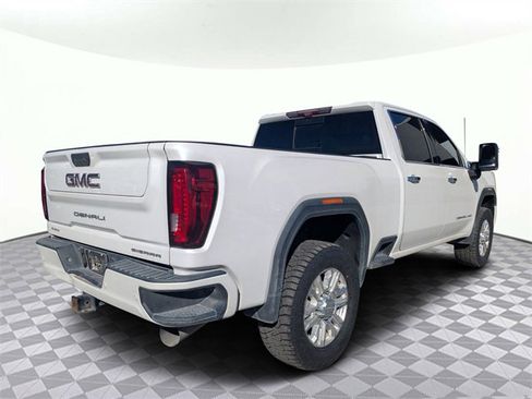 Used 2020 GMC Sierra 2500 Denali w/ Technology Package image 3