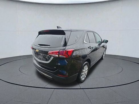 Used 2024 Chevrolet Equinox LT w/ LPO, Floor Liner Package image 5