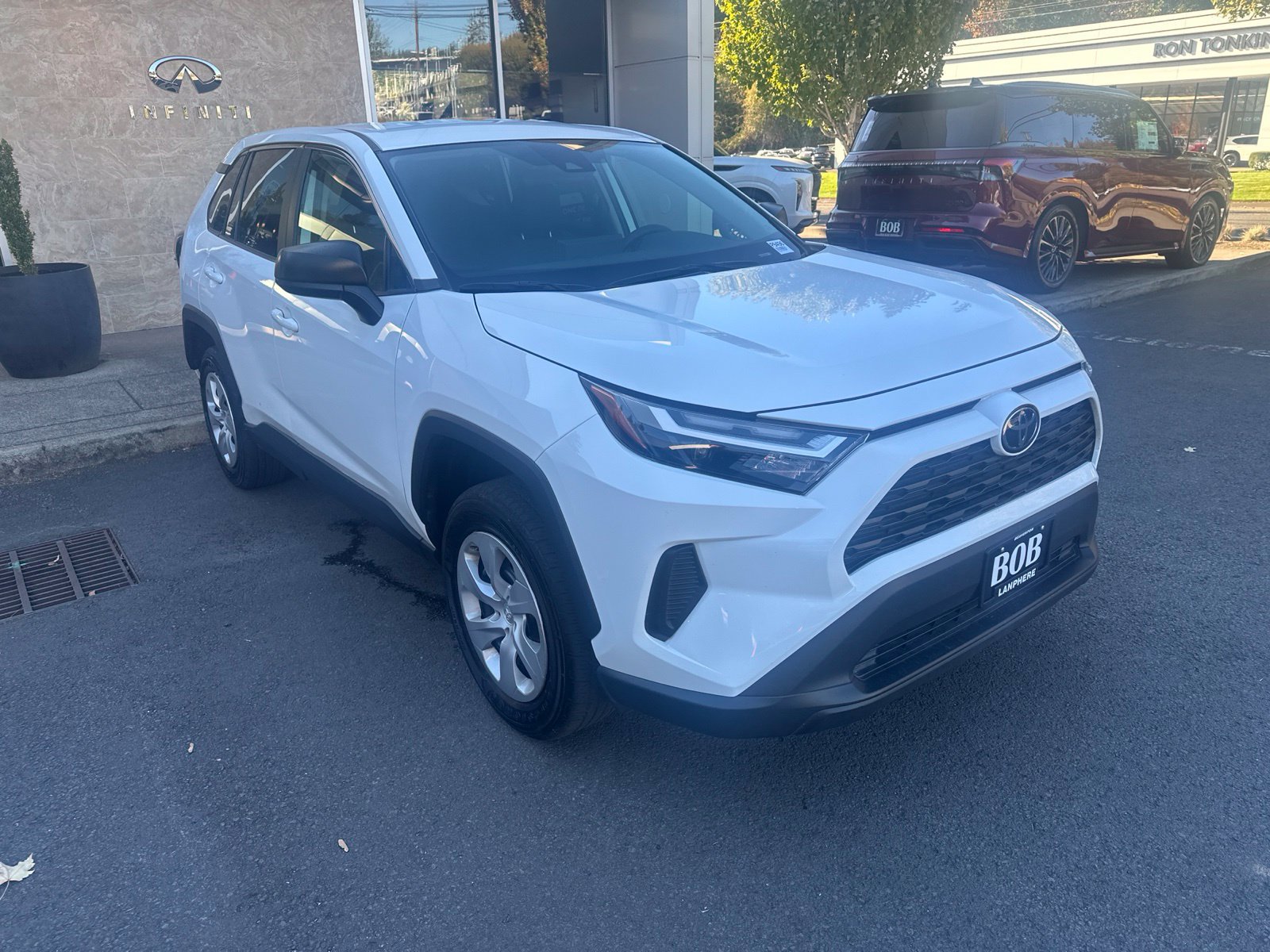 Used 2025 Toyota RAV4 LE AWD/4WD image 7