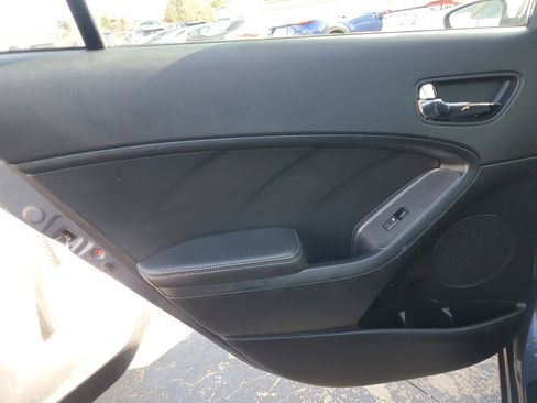 Used 2016 Kia Forte LX image 13