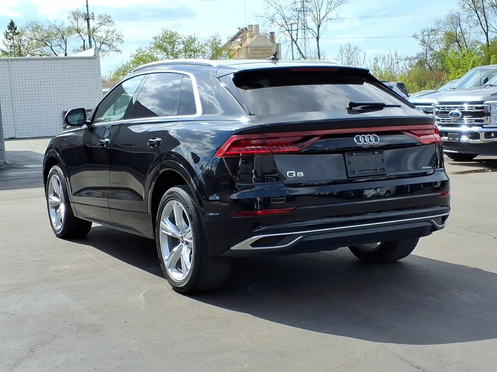 Used 2022 Audi Q8 Premium Plus AWD/4WD image 3
