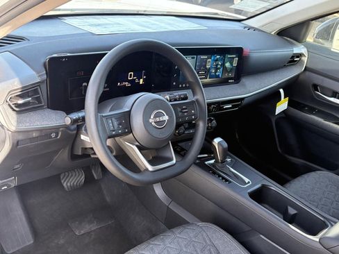 New 2026 Nissan Kicks SV w/ SV Premium Package FWD image 12