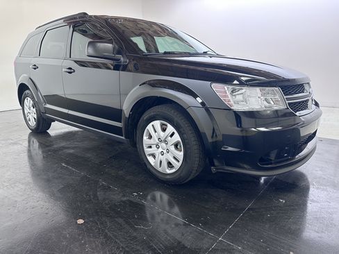 Used 2019 Dodge Journey SE FWD image 19