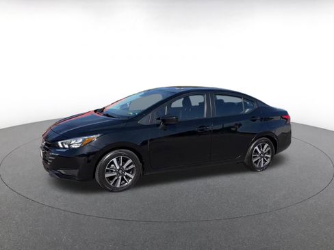 Used 2025 Nissan Versa SV FWD image 8