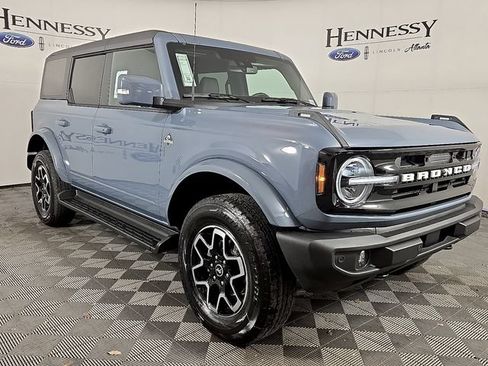 Used 2026 Ford Explorer ST-Line w/ Premium Package RWD image 3