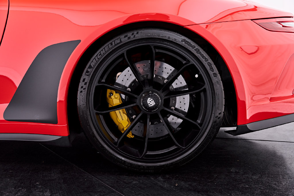Used 2019 Porsche 911 Speedster w/ Chrono Package RWD image 30