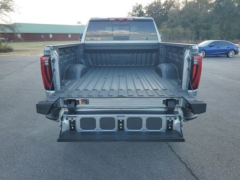 New 2026 GMC Sierra 3500 Denali w/ Denali Reserve Package image 32