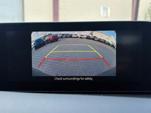 Used 2021 MAZDA MAZDA3 s image 21