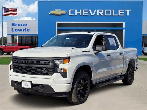 New 2026 Chevrolet Silverado 1500 Custom image 1