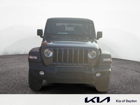 Used 2023 Jeep Wrangler Sport image 8