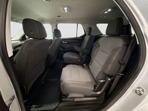 Used 2018 Chevrolet Traverse LT image 21
