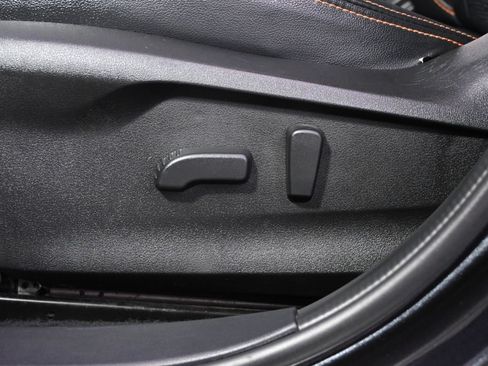 Used 2019 Subaru Crosstrek 2.0i Limited w/ Moonroof Package w/Navigation AWD/4WD image 14