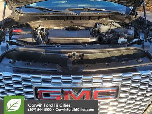 Used 2021 GMC Yukon XL Denali w/ Denali Premium Package AWD/4WD image 42