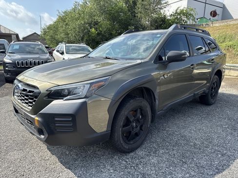 Used 2022 Subaru Outback Wilderness w/ Wilderness Package AWD/4WD image 7
