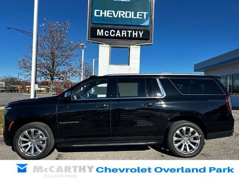 New 2026 Chevrolet Suburban Premier w/ Sun And Tow Package image 3