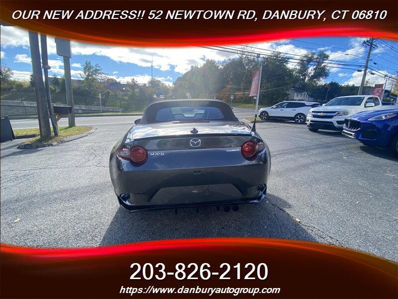 Used 2021 MAZDA MX-5 Miata Club RWD image 10
