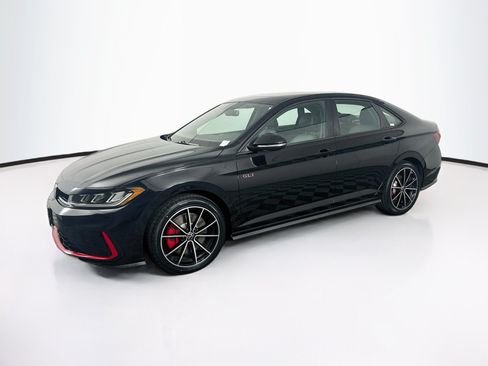 Used 2025 Volkswagen Jetta GLI Autobahn FWD image 3