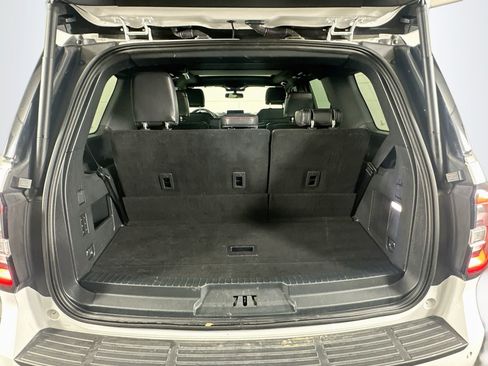 Used 2024 Ford Expedition Limited RWD image 32