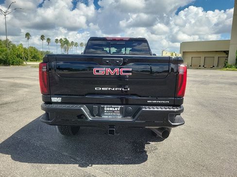 New 2026 GMC Sierra 2500 Denali w/ Denali Reserve Package image 6