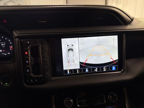 Used 2022 GMC Yukon XL Denali AWD/4WD image 20