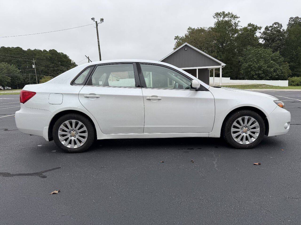 Used 2011 Subaru Impreza 2.5i Premium w/ PWR Moonroof Value Pkg AWD/4WD image 9
