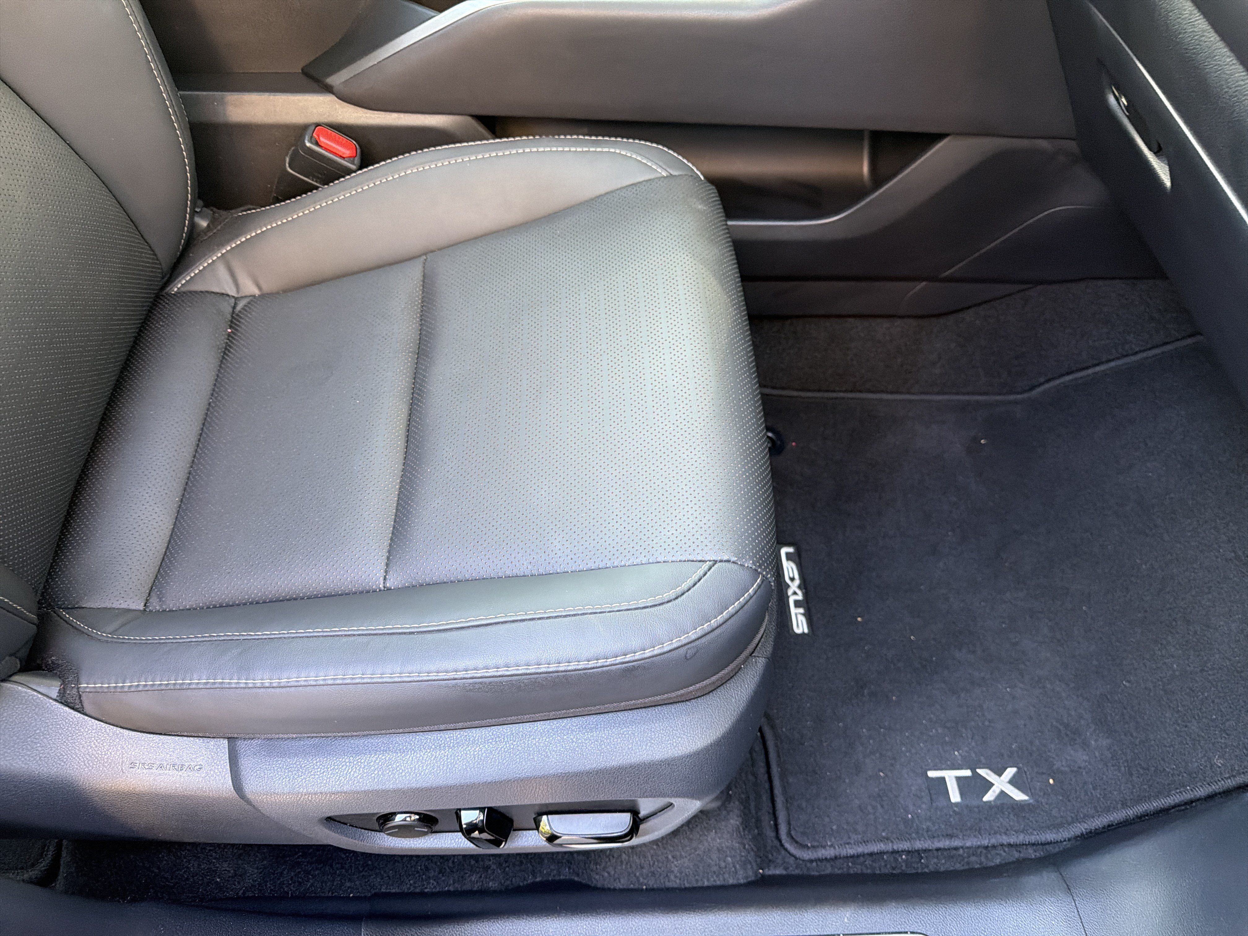 Certified 2025 Lexus TX 350 FWD w/ Technology Package image 41