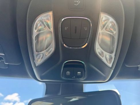Certified 2025 Jeep Compass Limited w/ Elite Group AWD/4WD image 40