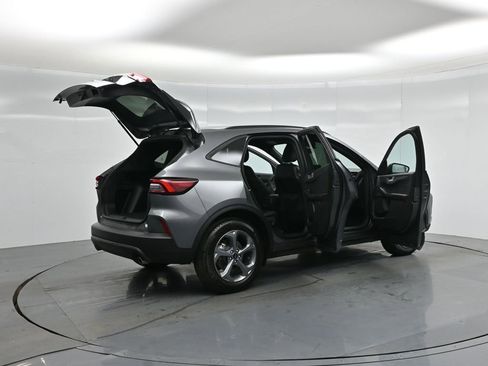 Used 2025 Ford Escape ST-Line image 6