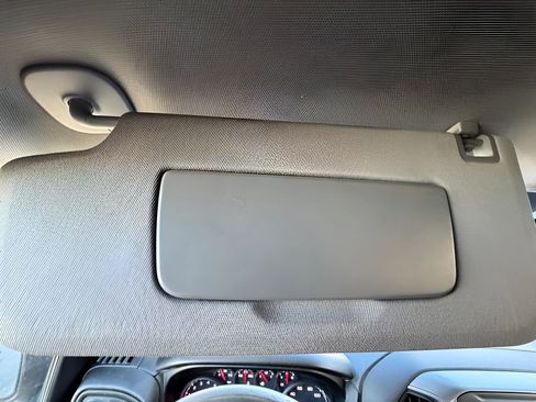 Used 2020 Chevrolet Silverado 1500 Custom w/ Custom Value Package image 9