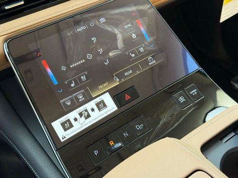 New 2026 INFINITI QX80 Luxe image 11