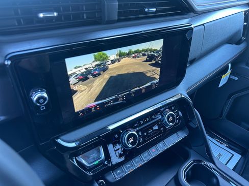 New 2026 GMC Sierra 1500 AT4 w/ AT4 Premium Package AWD/4WD image 15