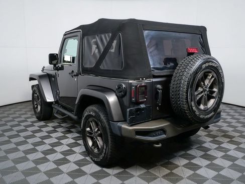 Used 2017 Jeep Wrangler Sahara image 13