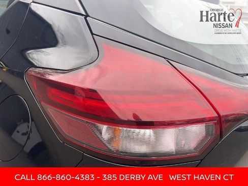 Certified 2024 Nissan Kicks SR image 17