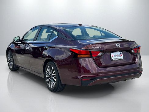 Used 2025 Nissan Altima 2.5 SV FWD image 7