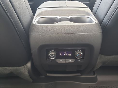 New 2026 Chevrolet Traverse High Country w/ LPO, Floor Liner Package image 36