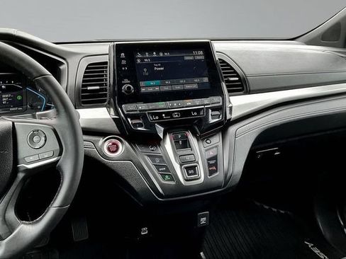 Used 2024 Honda Odyssey Sport image 9