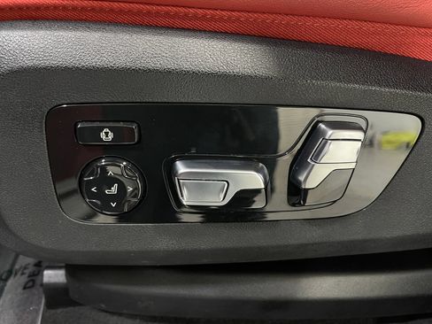 Used 2023 BMW XM AWD/4WD image 16