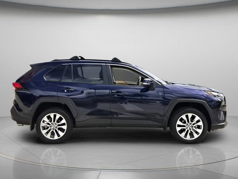 Used 2025 Toyota RAV4 XLE Premium image 3