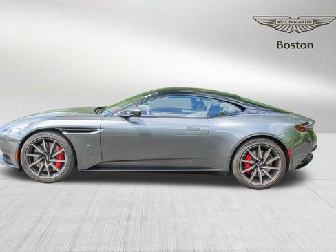 Used 2017 Aston Martin DB11 V12 RWD image 3