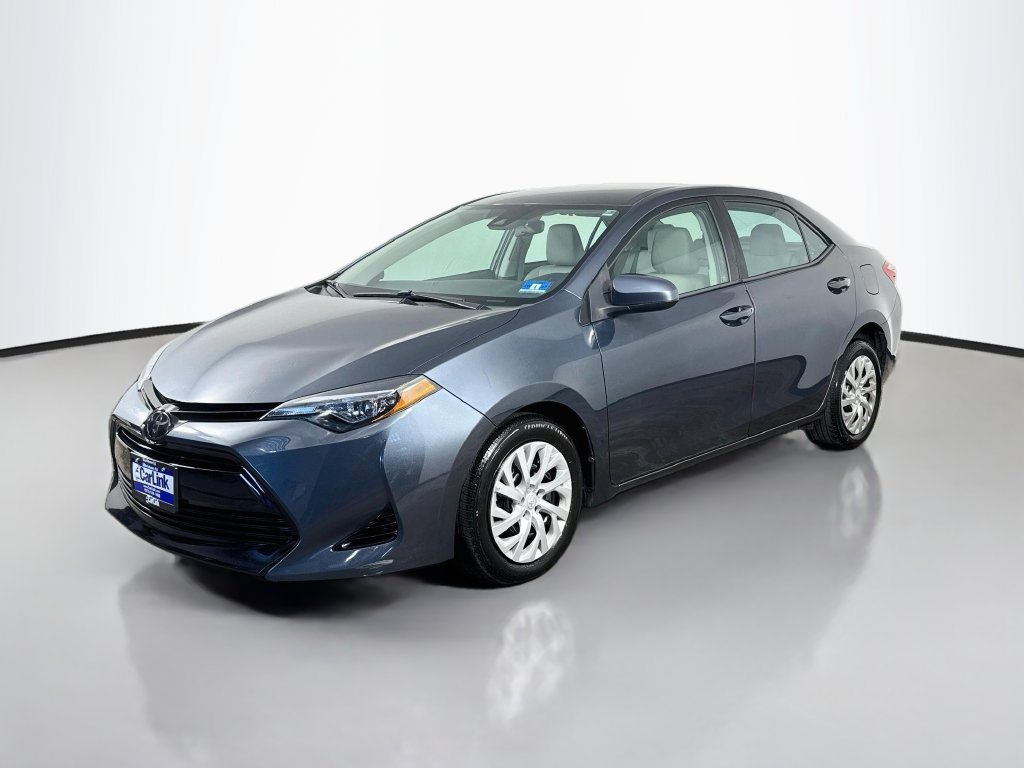 Used 2018 Toyota Corolla LE FWD image 3